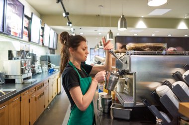 İşçi Starbucks Cafe