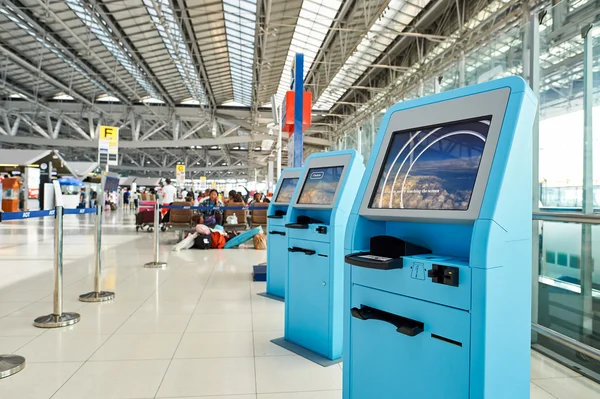 Vnitřní část letiště Suvarnabhumi — Stock fotografie