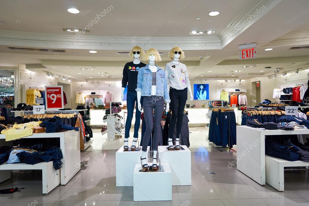 Forever 21 store editorial image. Image of inside, retail - 95366705