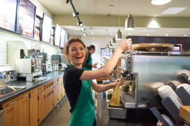 İşçi Starbucks Cafe
