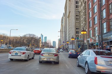 Chicago Caddesi'nde gündüz