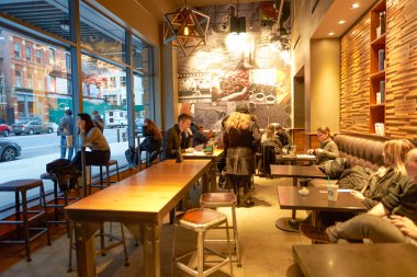 Starbucks Cafe New York'ta