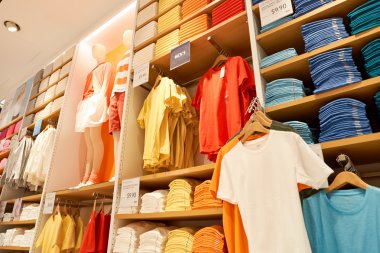 Uniqlo mağaza içinde