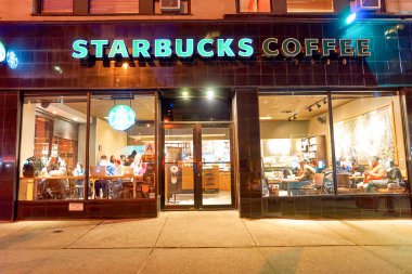 Bir Amerikan küresel kahve compan Starbucks kuruluştur