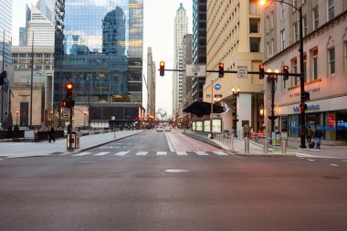 Akşam Chicago Caddesi