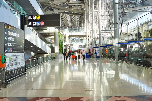 Vnitřní část letiště Suvarnabhumi — Stock fotografie