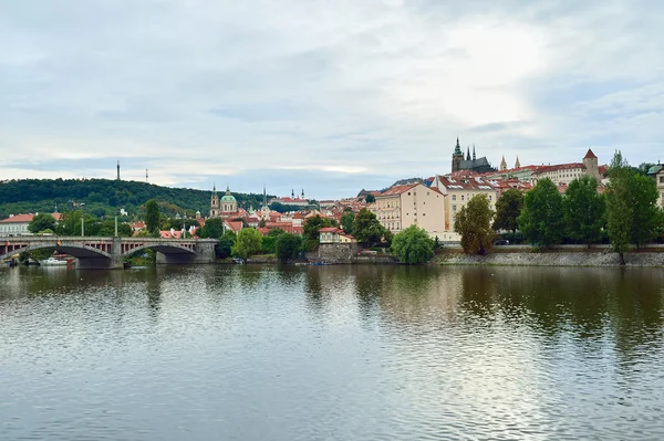 Vista sobre o rio Vltava — Fotografia de Stock