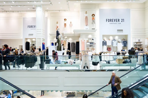 464 Forever 21 Times Square Stock Photos, High-Res Pictures, and