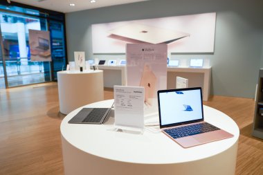 Suria Klcc elektronik mağazası