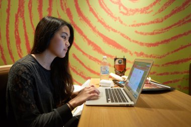 Mcdonald's Restoran kadında
