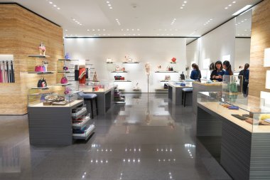 Suria Klcc deposunda Fendi