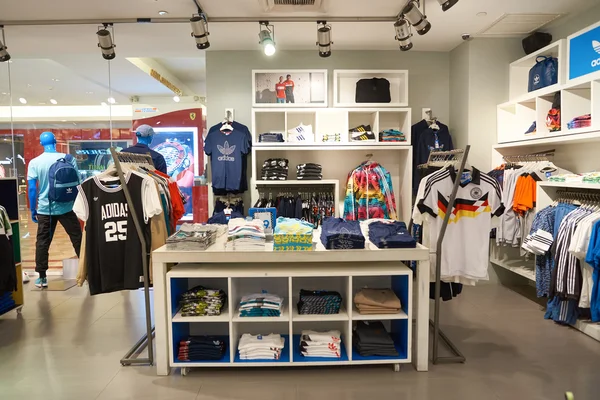 Магазин Adidas в Suria KLCC — стоковое фото