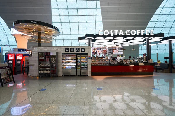 Café Costa en el Aeropuerto Internacional de Dubai — Foto de Stock