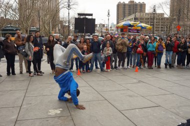 New York'ta raree gösteri