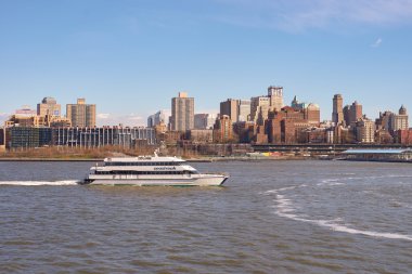  Pier 15, New York görüntülemek