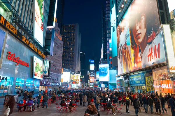 Times Square H&M mağazası — Stok fotoğraf