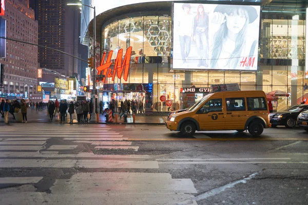 Tienda Times Square H & M —  Fotos de Stock