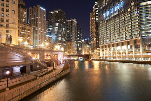 Chicago at night time