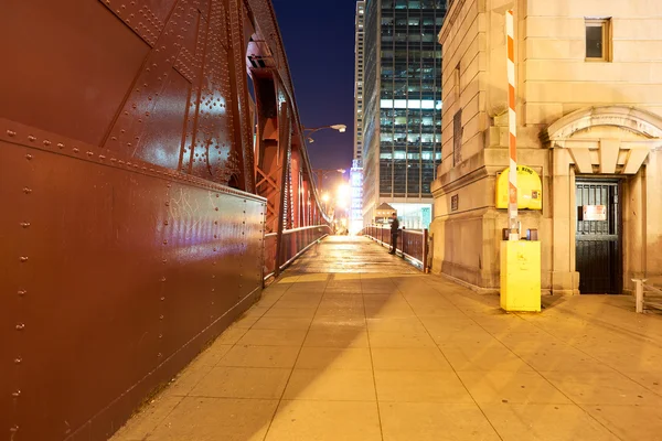 Chicago op moment van de nacht — Stockfoto