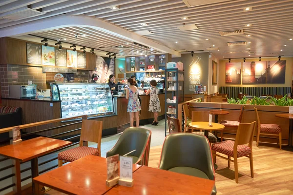 Binnenkant van Costa Coffee — Stockfoto