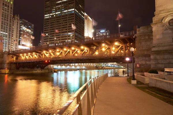 Chicago gece zaman — Stok fotoğraf