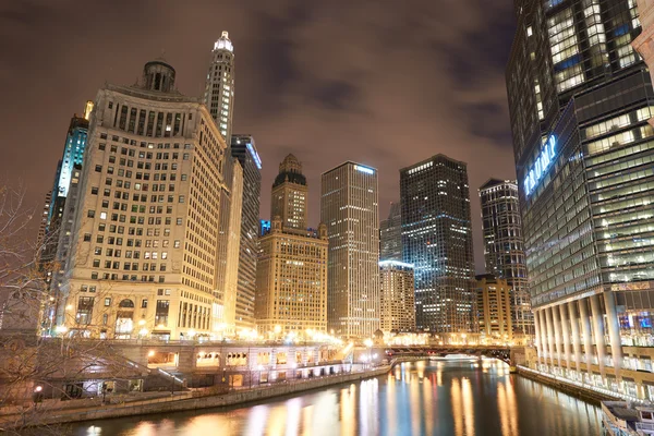 Chicago gece zaman — Stok fotoğraf