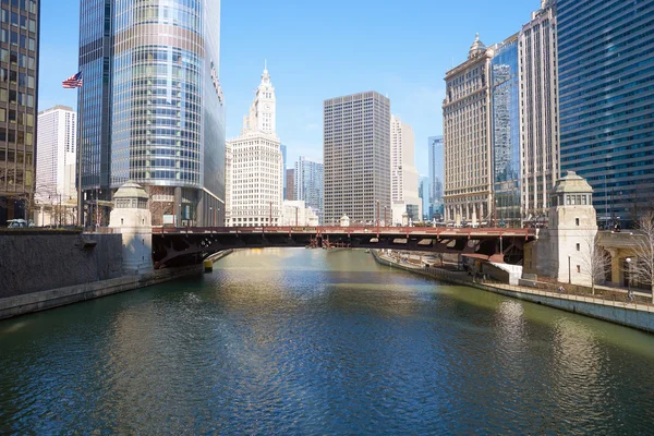 Chicago River in the daytime. — Stock Photo, Image