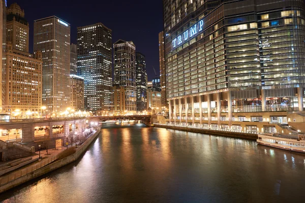 Chicago in der Nacht — Stockfoto