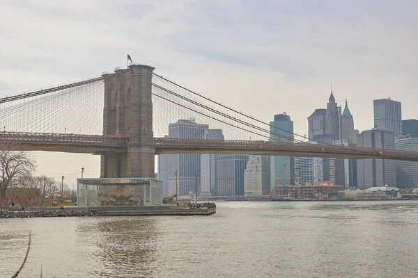 Die brooklyn bridge — Stockfoto