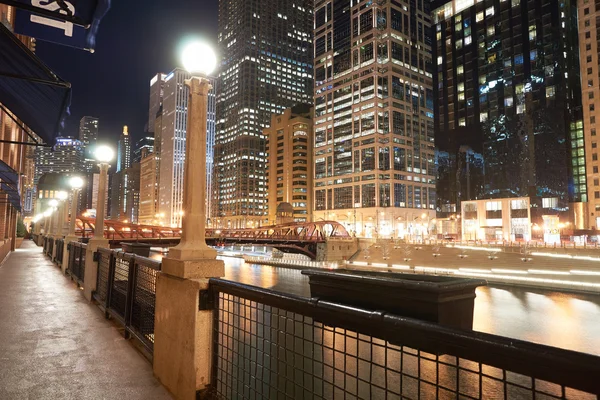 Chicago v noční době — Stock fotografie