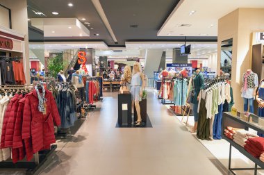Shopping center in Pattaya clipart