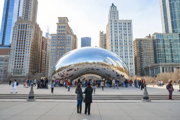 Cloud Gate at daytime — Stock Photo, Image