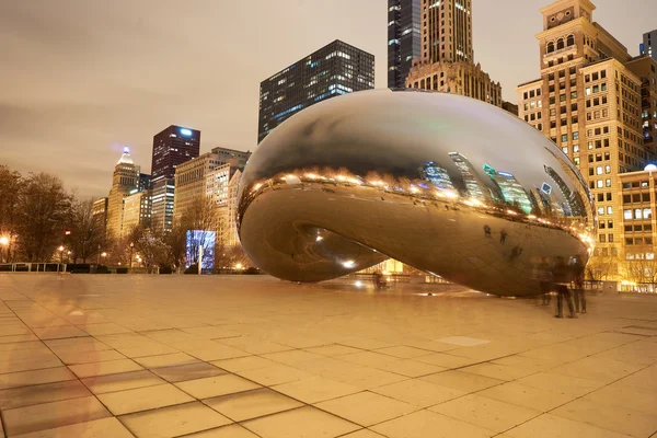 Cloud Gate in the nighttime — Stock Photo, Image