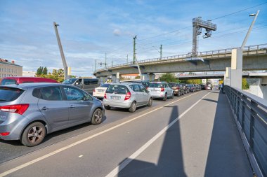 BERLİN, Almanya - CRCA EPTESİ, 2019: Gündüz Berlin şehir manzarası.