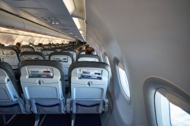 FRANKFURT AM MAIN, GERMANY - CIRCA JANUARY, 2020: Lufthansa tarafından işletilen bir Airbus A320 'nin iç çekimi.