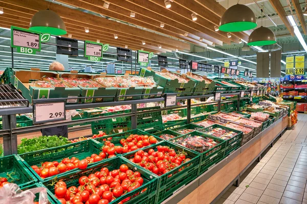 Berlín Německo Circa Září 2019 Interiér Kaufland Berlíně Kaufland Německý — Stock fotografie