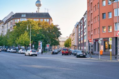 BERLİN, Almanya - CRCA EPTESİ, 2019: Gündüz Berlin şehir manzarası.