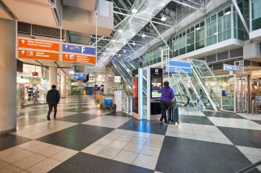 MÜZİK, GERMANY - CIRCA HAZİRAN, 2020: Münih Havaalanı Terminali, 1..