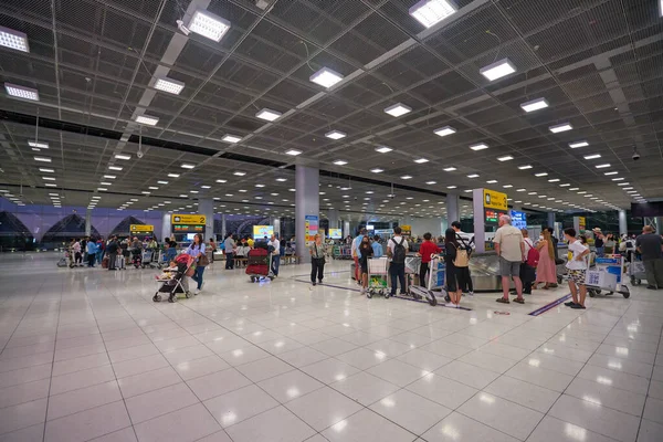 バンコク Circa 2020年1月 スワンナプーム空港手荷物受取所 — ストック写真