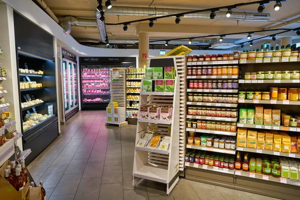 Berlín Alemania Circa Septiembre 2019 Plano Interior Del Supermercado Bio —  Fotos de Stock