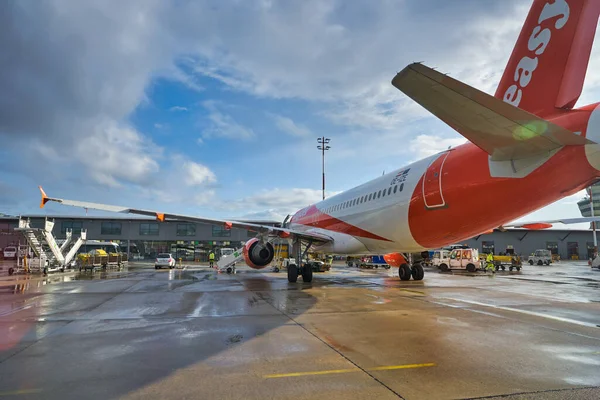 Берлин Германия Circa September 2019 Easyjet Airbus A320 214 Взлетно — стоковое фото