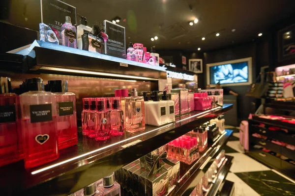 Munich Alemanha Circa Janeiro 2020 Perfumes Exposição Loja Victoria Secret — Fotografia de Stock