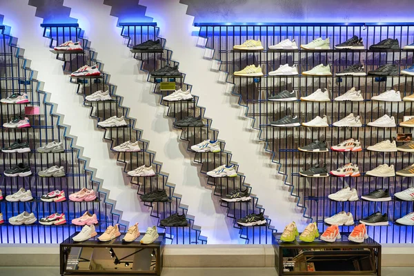 Berlijn Duitsland Circa September 2019 Interieur Opname Van Adidas Winkel — Stockfoto