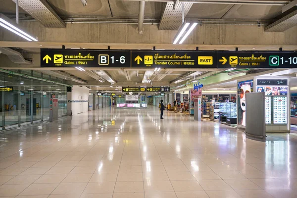 Bangkok Tailandia Circa Enero 2020 Plano Interior Del Aeropuerto Suvarnabhumi — Foto de Stock