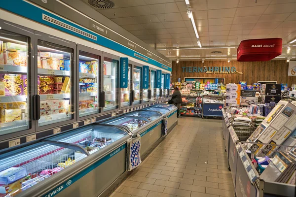 Berlim Alemanha Circa Septembro 2019 Fotografia Interior Supermercado Aldi Berlim — Fotografia de Stock