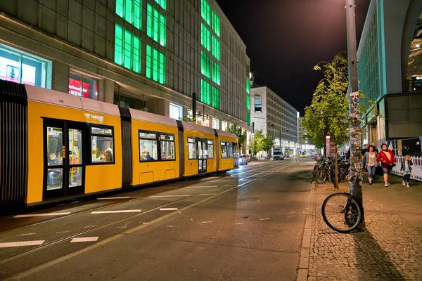 Berlino Germania Circa Settembre 2019 Bombardier Flexity Berlino Vista Notte — Foto Stock