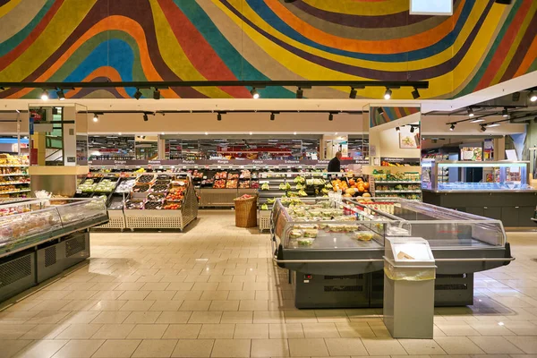 BERLIN, GERMANY - CIRCA SEPTEMBER, 2019: interior shot of REWE City supermarket in Berlin. — Stock Image Berlin Germany Circa September 2019 Interior Shot Rewe City Supermarket Royalty Free Stock Photos