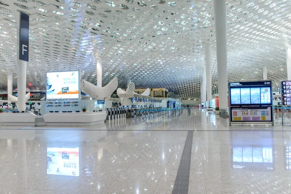 Shenzhen airport interiör — Stockfoto