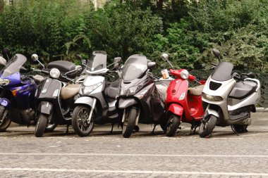 modern ve klasik motosiklet