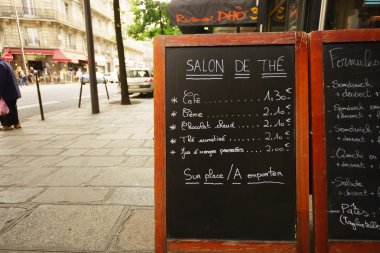 Paris cafe dış